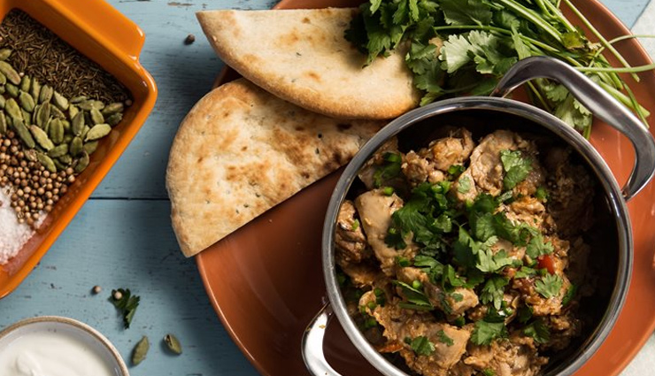 lucknow,nihari and kulcha,awadhi biryani,shammi kabab,shammi kabab,galawti kabab,handi chicken,chaat tokri,nimish,lucknow cuisines,must try lucknow food