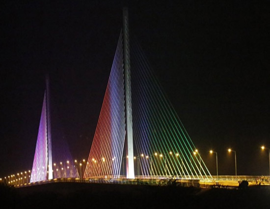 भारत के सबसे बड़ा हैंगिंग ब्रिज का उद्घाटन किया पीएम ने