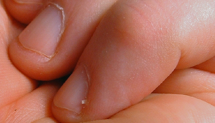 hot oil manicure benefits,beauty benefits of hot oil nails,hot oil treatment for nails,manicure with hot oil advantages,benefits of hot oil for nail care,nail health with hot oil manicure,hot oil nail treatment benefits,hot oil nail therapy advantages,nourishing nails with hot oil,hot oil manicure for nail health