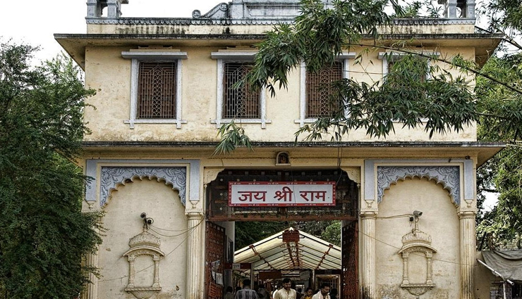 hanuman temples,famous hanuman temples,hanuman temples in india,temples in india,sankat mochan hanuman temple,varanasi,hanuman temple,delhi,balaji hanuman temple,mehandipur,kashtbhanjan hanuman temple,sarangpur,shri hanuman temple,jamnagar,salasar hanuman temple,salasar