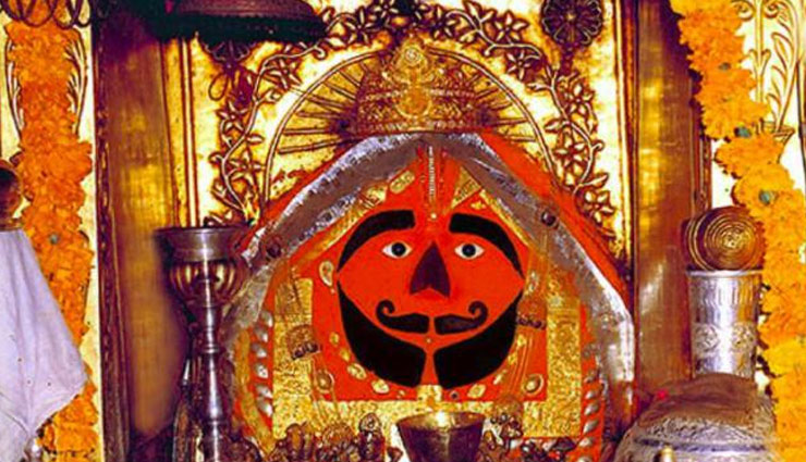 हनुमान जी ने ही लगाई थी रावण की लंका में आग, जानें इनके प्रसिद्द मंदिर 