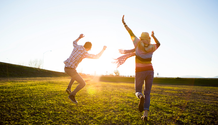 4 Ways To Attain Happiness in Life