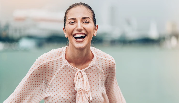 8 Ways To Feel Happy All The Time