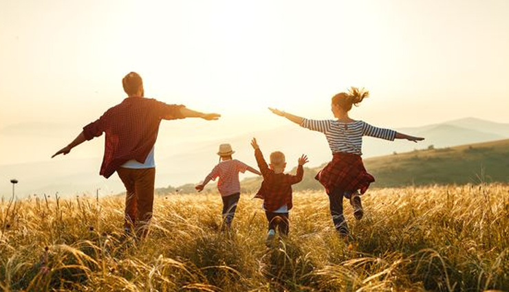 reasons to happy all the time,tips to stay happy,happiness tips,relationship tips