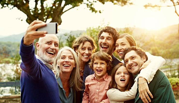 family,relationship,communication between family,happy family,relationship tips