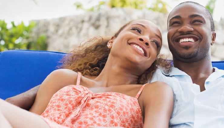 happy relationship signs,healthy relationship indicators,relationship happiness,signs of a supportive partner,positive relationship traits,relationship trust,constructive arguments,comfort in relationships,feeling secure in love,authentic self in relationships,relationship transparency,family comfort in relationships,communication in relationships