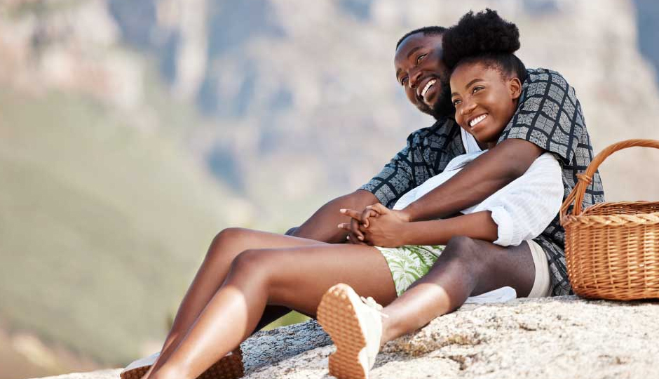 10 Ways To Use PDA Effectively To Help Maintain a Happy Relationship