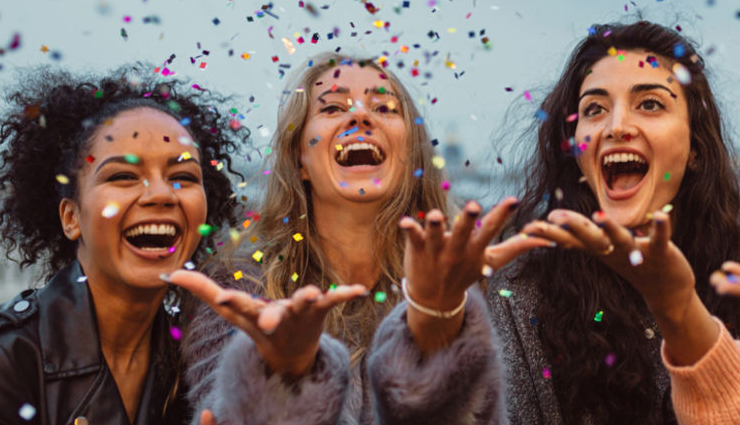 tips to smile more often,how to smile more,benefits of smiling daily,ways to smile more,how to lead a better life with smiling,smile and mental health,positive thinking and smiling,daily habits for a better life,improve mood with smiles,smile more and reduce stress