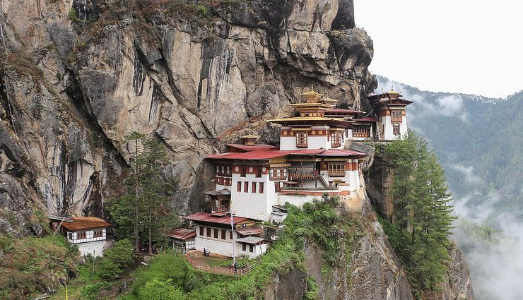 old buildings hard to reach,the hanging temple,china,popa taungkalat temple,myanmar,monastery of the holy trinity,greece,paro taktsang,bhutan,church of katskhi pillar,georgia,abuna yemata guh,ethiopia