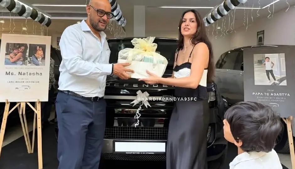 हार्दिक पांड्या का बड़ा सरप्राइज, एक्स-वाइफ और बेटे को दी करोड़ों की लग्जरी कार, कीमत सुनकर रह जाएंगे हैरान
