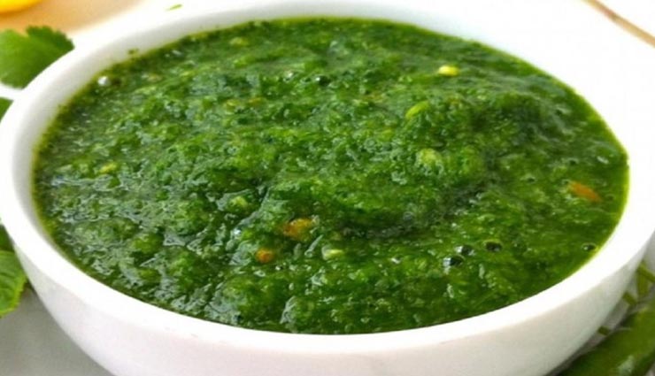स्नैक्स के स्वाद को बढ़ाएगी यह स्वादिष्ट हरी चटनी, बनाना बहुत आसान #Recipe