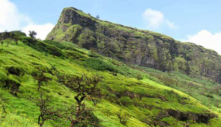 best tracking places in maharashtra,tracking,travel,holidays