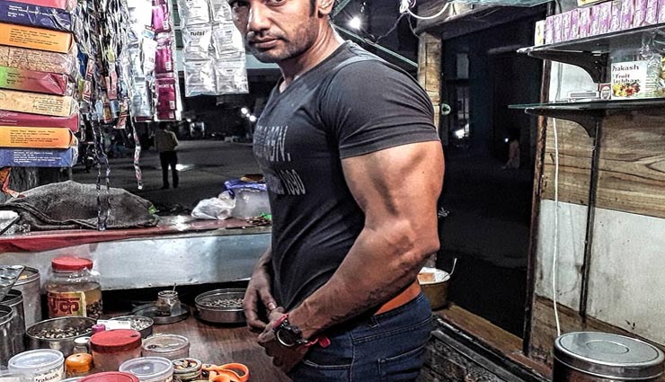 इस पान वाले लड़के के पीछे दीवानी हैं कई लड़कियां, जानें क्यों weird news,weird person,harish paanwala,bodybuilder paanwala