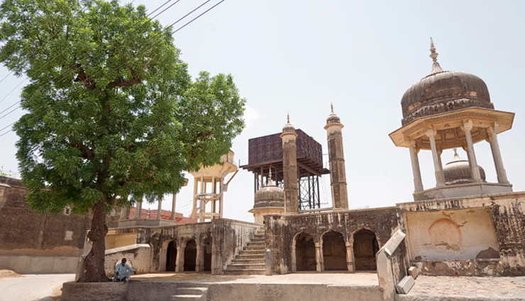 top places to visit in mandawa,mandawa tourist attractions,best things to do in mandawa,exploring mandawa rajasthan,mandawa travel guide,must-visit places in mandawa,mandawa sightseeing,historical sites in mandawa,mandawa havelis to explore,cultural attractions in mandawa