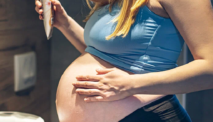 household tasks to avoid during pregnancy,chores pregnant women should not do,unsafe household work for pregnant women,activities to avoid in pregnancy at home,housework pregnant women should skip,household chores during pregnancy to avoid,tasks pregnant women must not do at home,unsafe household activities for expectant mothers,household restrictions for pregnant women,what chores should pregnant women avoid