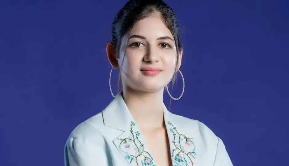 karan kundrra,actor karan kundrra,tejasswi prakash,actress tejasswi prakash,karan tejasswi,harshaali malhotra,actress harshaali malhotra,bajrangi bhaijan,munni