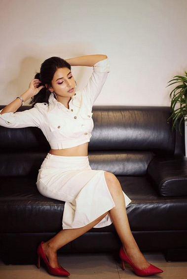 mirzapur,mirzapur 2,harshita gaur,dimpy,harshita gaur hot photos,dimpy hot photos,harshita gaur viral photos,dimpy hot viral photos,entertainment,web series,amazon prime