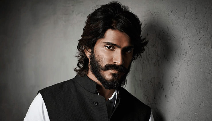 अनिल कपूर के बेटे हर्षवर्धन बने सुपरहीरो, जारी हुआ फिल्म ‘भावेश जोशी- सुपरहीरो' का पोस्टर'