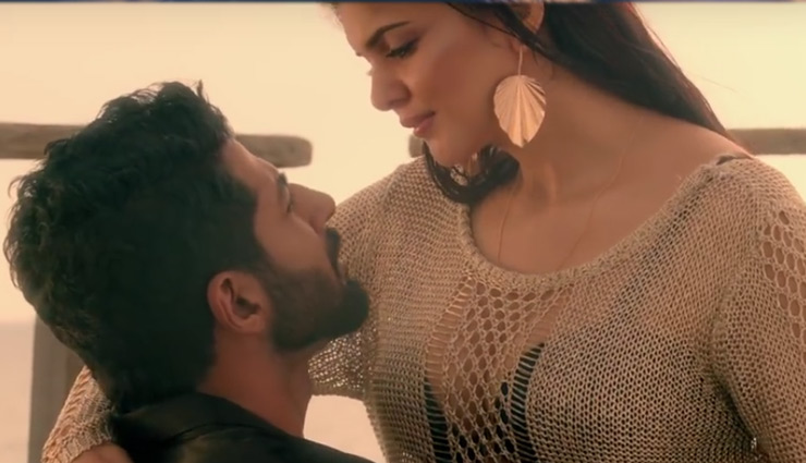 'हेट स्टोरी 4' विवान भटेना और इहाना ढिल्लो का जबरदस्त रोमांस #NEW SONG