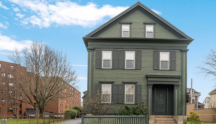 haunted hotels,haunted hotels in the world,dragsholm castle,lizzie borden bed and breakfast,fairmont springs banff,the stanley hotel,gosforth hall inn,the marshall house