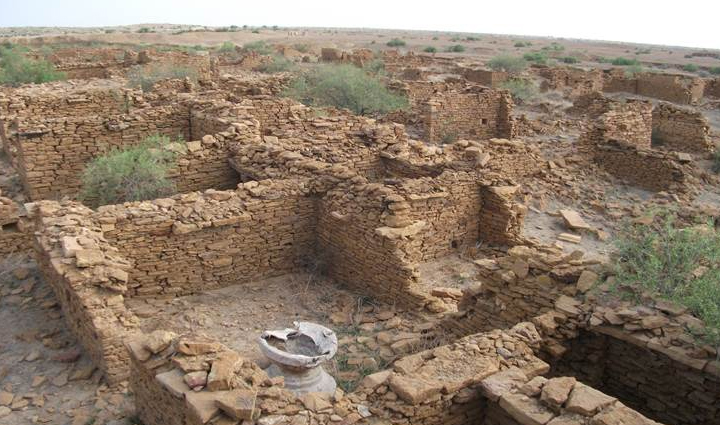 haunted places in india,india,haunted places,bhangarh fort,rajasthan,agrasen ki baoli,delhi,shaniwar wada,pune,national library,kolkata,kuldhara village,rajasthan