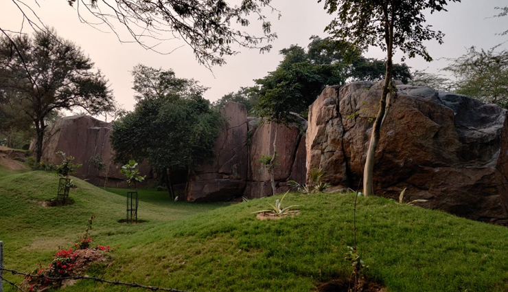 haunted spots,haunted spots in delhi,delhi,places to visit in delhi,sanjay van,jamali kamali tomb & mosque,bhuli bhatiyari mahal,house no w-3,greater kailash 1,delhi mutiny house,kashmere gate