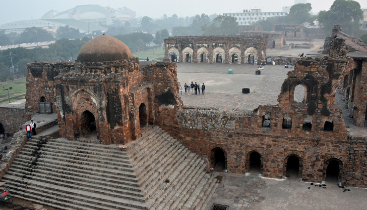 haunted spots,haunted spots in delhi,delhi,places to visit in delhi,sanjay van,jamali kamali tomb & mosque,bhuli bhatiyari mahal,house no w-3,greater kailash 1,delhi mutiny house,kashmere gate