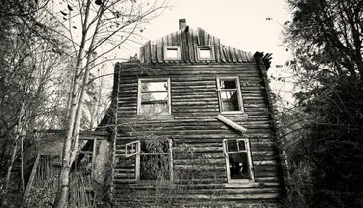 haunted spots,haunted spots in delhi,delhi,places to visit in delhi,sanjay van,jamali kamali tomb & mosque,bhuli bhatiyari mahal,house no w-3,greater kailash 1,delhi mutiny house,kashmere gate