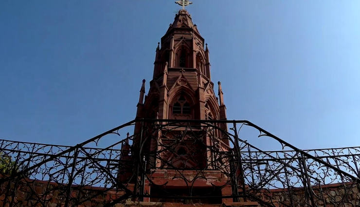 haunted spots,haunted spots in delhi,delhi,places to visit in delhi,sanjay van,jamali kamali tomb & mosque,bhuli bhatiyari mahal,house no w-3,greater kailash 1,delhi mutiny house,kashmere gate