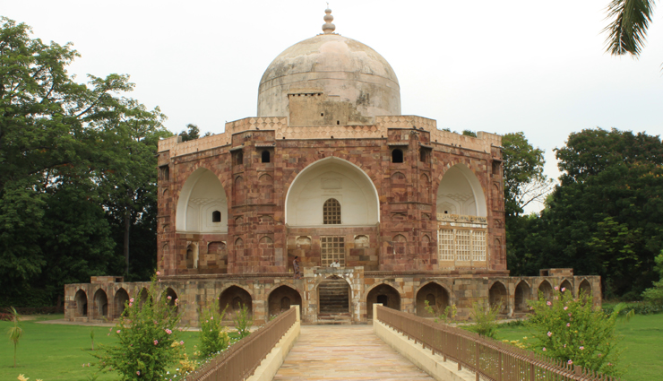 स्थापत्य कला का उत्कृष्ट नमूना हैं मुगल काल में बने ये ऐतिहासिक मकबरे mughal era mausoleums,historical mausoleums of mughal architecture,architectural gems of the mughal era,mughal mausoleums as architectural marvels,mughal dynasty impressive mausoleums,mughal architecture in historical mausoleums,exquisite examples of mughal era mausoleums,marvels of architecture in mughal mausoleums,appreciating the beauty of mughal era mausoleums,historic mausoleums showcasing mughal architecture