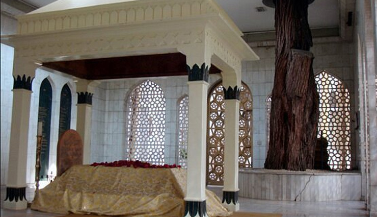 dargah,dargah in delhi,delhi dargah,delhi travel,delhi travel guide