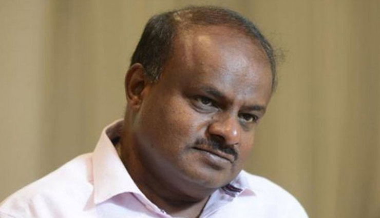hd kumaraswamy,m modi presence at isro,bad omen for vikram moon lander,isro