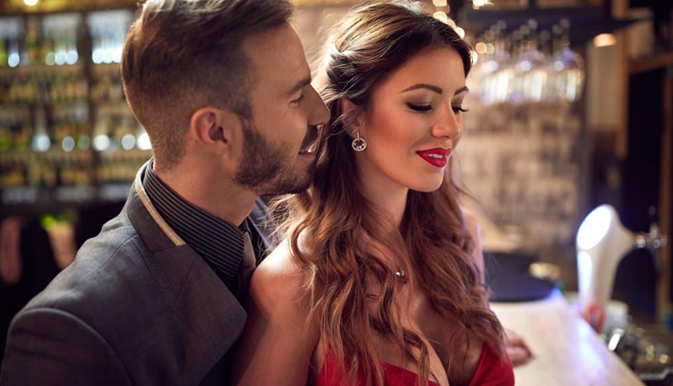 signs he like you,he love you,love,love tips,relationship,relationship tips