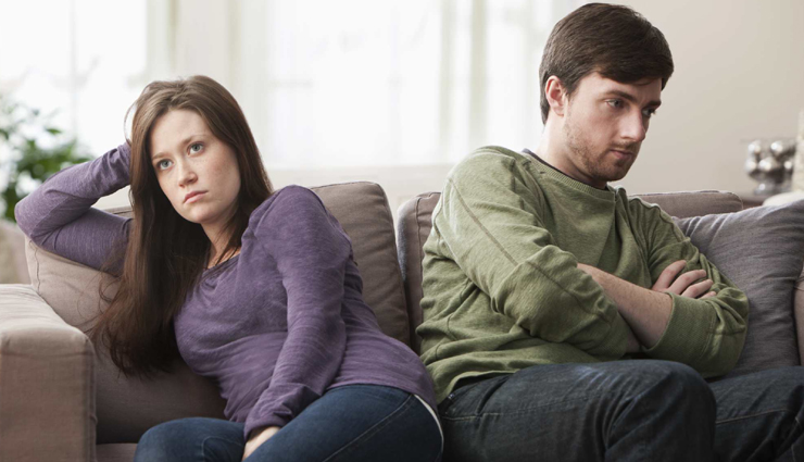 he doesnt like you,relationship,couple relationship,relationship tips