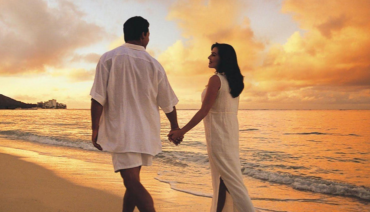 signs he loves you,couple tips,dating tips,relationship tips