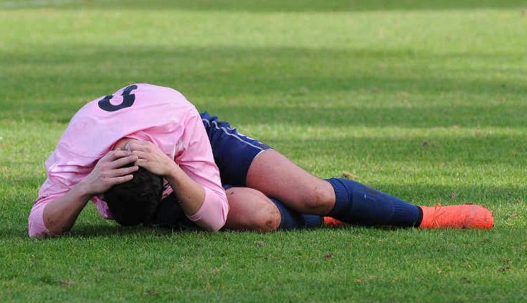 concussion,traumatic brain injury (tbi),head injury,brain injury,concussion symptoms,concussion causes,sports-related concussion,concussion treatment,signs of concussion,head trauma,concussion recovery,post-concussion syndrome,long-term effects of concussion,what is a concussion?,major symptoms of concussion,causes of concussion,how to treat a concussion,concussion in sports,concussion from car accidents,concussion from falls,concussion from physical assault,concussion diagnosis and management,symptoms of traumatic brain injury,impact of concussion on brain health,preventing concussions,concussion medical evaluation,cognitive rest for concussion,physical rest for concussion recovery,when to seek medical attention for a concussion,concussion in children,concussion in older adults,repeated concussions risks,concussion and mood changes,concussion-related sleep disturbances,recognizing concussion symptoms,concussion and sensitivity to light,blurred vision from concussion,dizziness after head injury