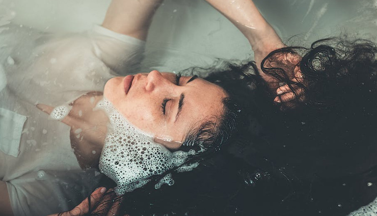 5 Natural Remedies To Help You Get Rid of Head Lice