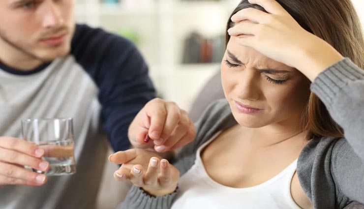 जिद्दी सिरदर्द की होगी मिनटों में छुट्टी, आजमाए ये घरेलू नुस्खें जिद्दी सिरदर्द की होगी मिनटों में छुट्टी, आजमाए ये घरेलू नुस्खें