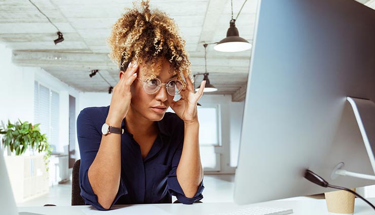 सिरदर्द होने पर ना लें दवाइयों का सहारा, इन घरेलू नुस्खों से मिलेगा आराम 