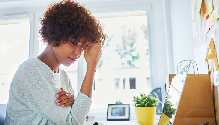 signs of sugar addiction,eating too much sugar symptoms,sugar side effects,how to quit sugar,sugar health risks,sugar detox tips,sugar consumption warning signs,effects of sugar on body,sugar addiction help