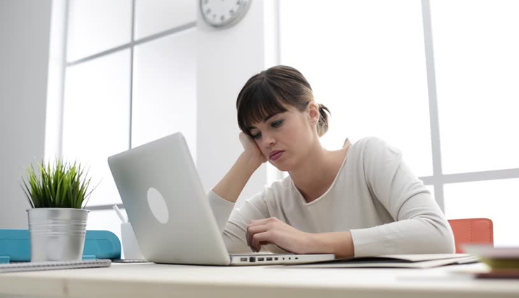 5 tips to stay fit during office hours,office health tips,stay fit while working