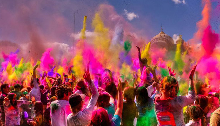 Holi Special 2019: कहीं सेहत की वजह से ना हो जाए आपका मजा किरकिरा, इन हेल्थ टिप्स की मदद से रखें अपना ध्यान