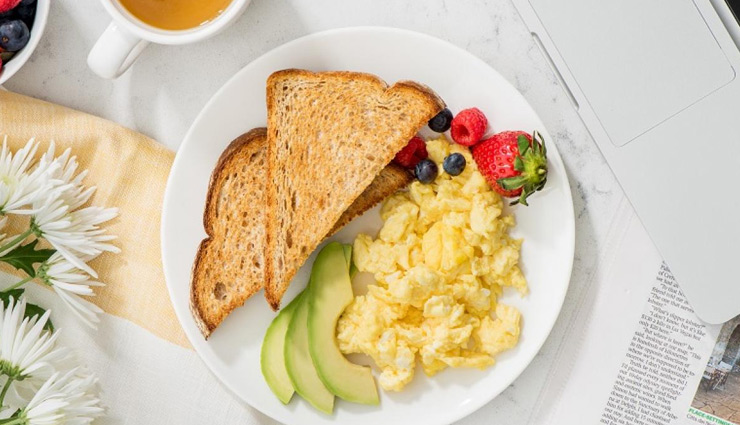 नाश्ते के समय आहार में ना ले ये चीजें, बनती है समस्याओं का कारण