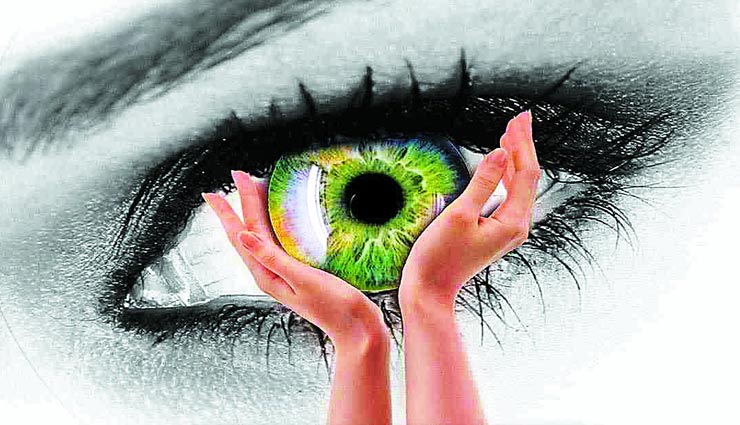 बनाए रखना चाहते हैं अपनी आंखों की सेहत, ना होने दें इन 5 पोषक तत्वों की कमी