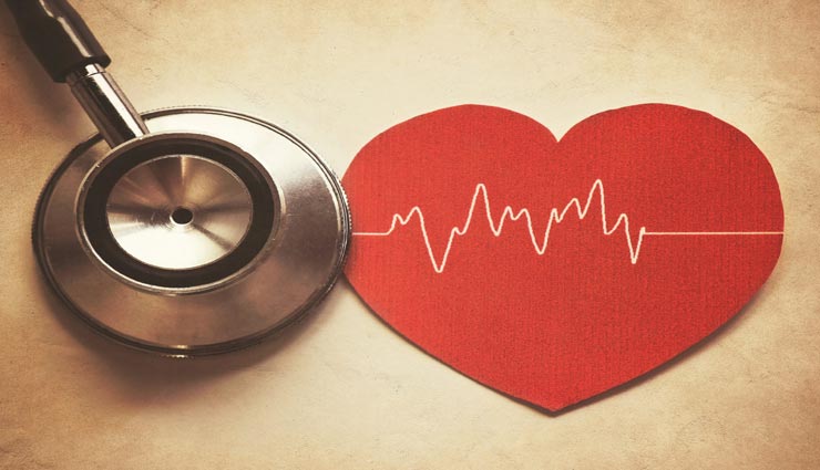 जवानी की ये 5 गलतियां बनती हैं दिल की सेहत के लिए खतरनाक, जरूर लाएं इनमें बदलाव