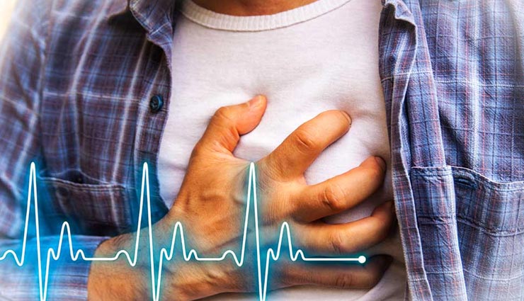 हार्ट अटैक का कारण बनती है ये 5 बुरी आदतें, दूर करें अपनी जीवनशैली से