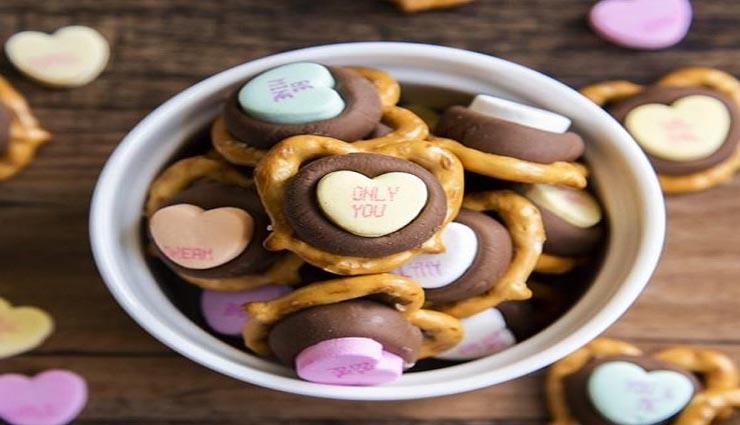 Promise Day Special : Heart चॉकलेट से दे अपने पार्टनर को खास मैसेज #Recipe