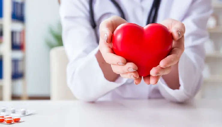 extra virgin olive oil benefits,evoo health benefits,olive oil antioxidants,mediterranean diet,heart health,brain health,cold pressed olive oil,natural remedies,olive oil for skin,olive oil for hair,olive oil nutrition,pure olive oil,extra virgin olive oil uses