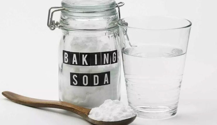 baking soda,aloe juice,sugar-free gum,apple cider vinegar,eat a banana,home remedies to treat heartburn,treat heartburn during summers,summer care tips,Health tips,fitness tips