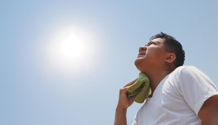 6 Home Remedies To Treat a Heat Stroke